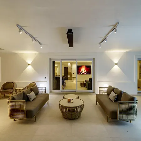 Luxury Family For In *