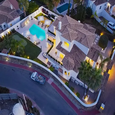 Luxury Family For In Marbella