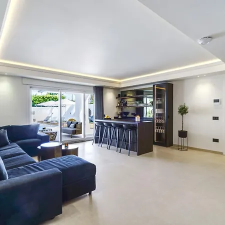 Luxury Family For In Marbella