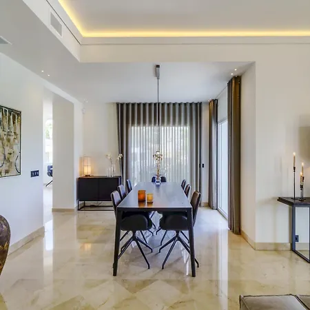 Villa Luxury Family For In *