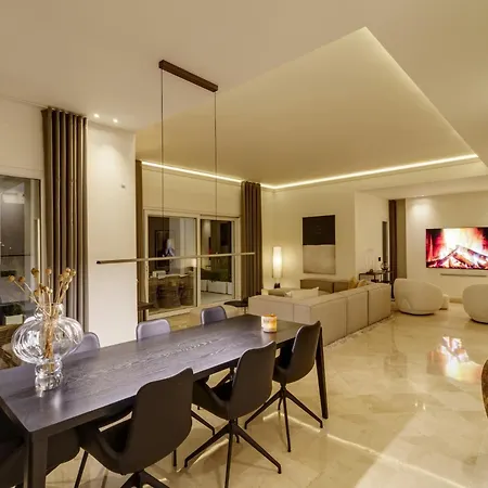 Luxury Family For In Villa Marbella