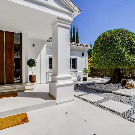 Luxury Family For In Villa Marbella