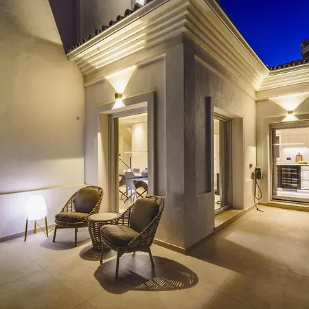 Luxury Family For In Marbella